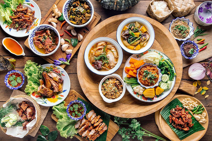 Đặc điểm của các mâm cơm của 8X
